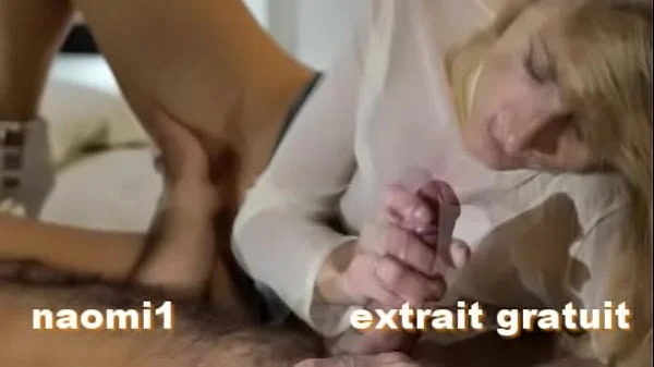 naomi1 branle la bite de nico